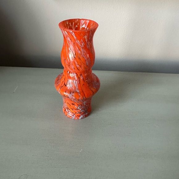 Vintage mid century modern orange bud vase - Picture 1 of 6